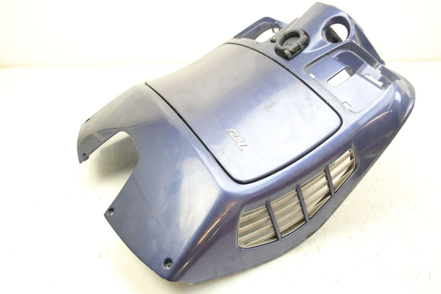 photo de TAPA FRONTAL INTERIOR PIAGGIO VESPA GRANTURISMO 125 (2003 - 2007) - Características distintivas