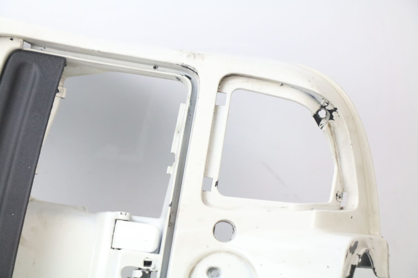 photo de TAPA FRONTAL INTERIOR PIAGGIO VESPA GTS SUPER IE 125 (2009 - 2016) - Otra vista del artículo