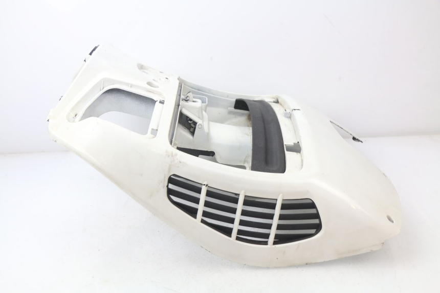 photo de TAPA FRONTAL INTERIOR PIAGGIO VESPA GTS SUPER IE 125 (2009 - 2016) - Recambio usado revisado