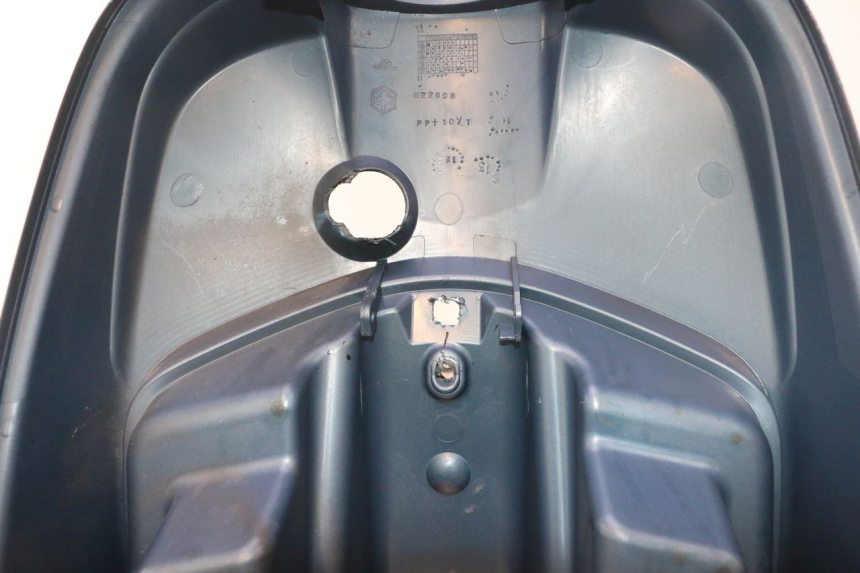 photo de PANEL INTERIOR PIAGGIO VESPA LX 2T 50 (2005 - 2013) - Detalle de la pieza
