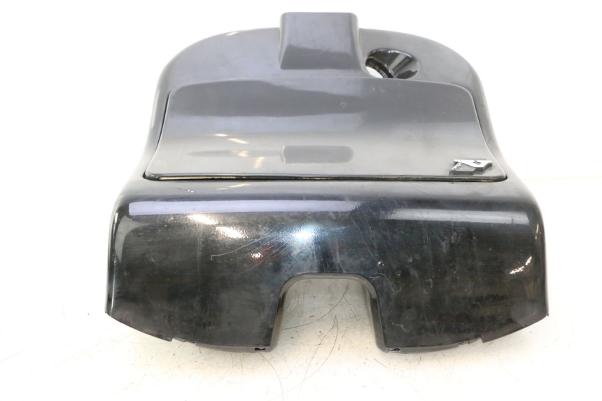 photo de TAPA FRONTAL INTERIOR PIAGGIO VESPA PK FL 2T 50 (1990 - 1996) - Zoom sobre los componentes