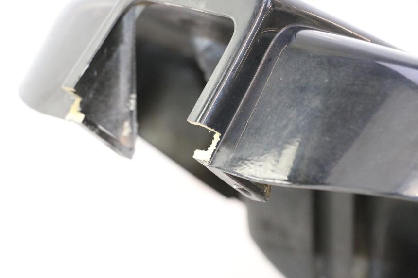 photo de TAPA FRONTAL INTERIOR PIAGGIO VESPA PK FL 2T 50 (1990 - 1996) - Enfoque en la estructura