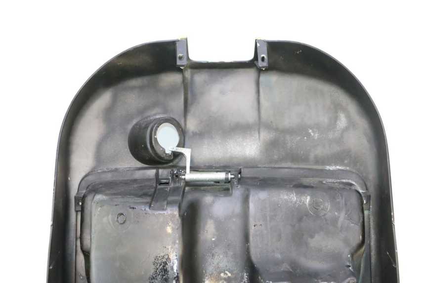 photo de TAPA FRONTAL INTERIOR PIAGGIO VESPA PK FL 2T 50 (1990 - 1996) - Zoom calidad de ocasión