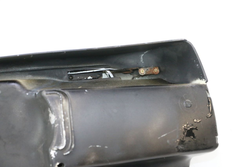 photo de TAPA FRONTAL INTERIOR PIAGGIO VESPA PK FL 2T 50 (1990 - 1996) - Detalle de la pieza
