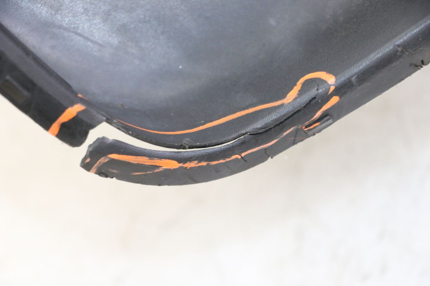 photo de TAPA FRONTAL INTERIOR YAMAHA X-MAX XMAX ABS 250 (2010 - 2012) - Recambio usado revisado
