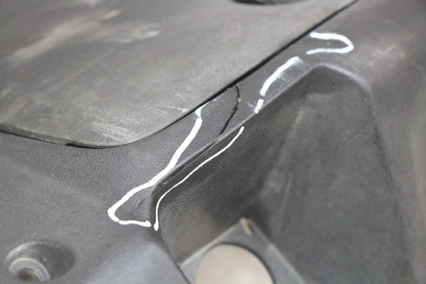 photo de PANEL INTERIOR YAMAHA X-MAX XMAX 250 (2006 - 2009) - Características distintivas