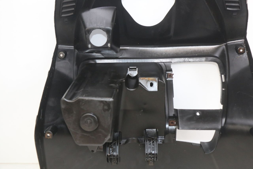 photo de PANEL INTERIOR YAMAHA X-MAX XMAX 250 (2006 - 2009) - Zoom estado de uso