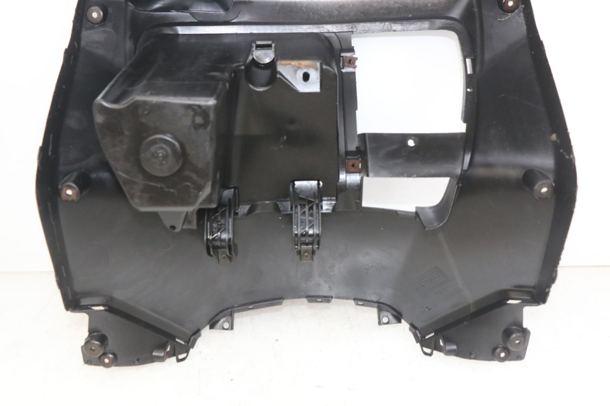 photo de PANEL INTERIOR YAMAHA X-MAX XMAX 250 (2006 - 2009) - Otra perspectiva