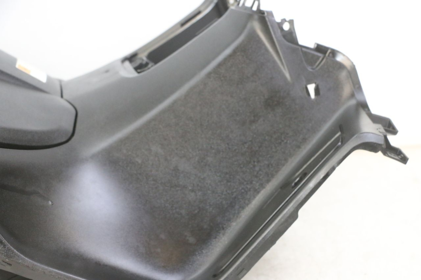 photo de PANEL INTERIOR YAMAHA X-MAX XMAX 125 (2010 - 2013) - Zoom sobre los componentes