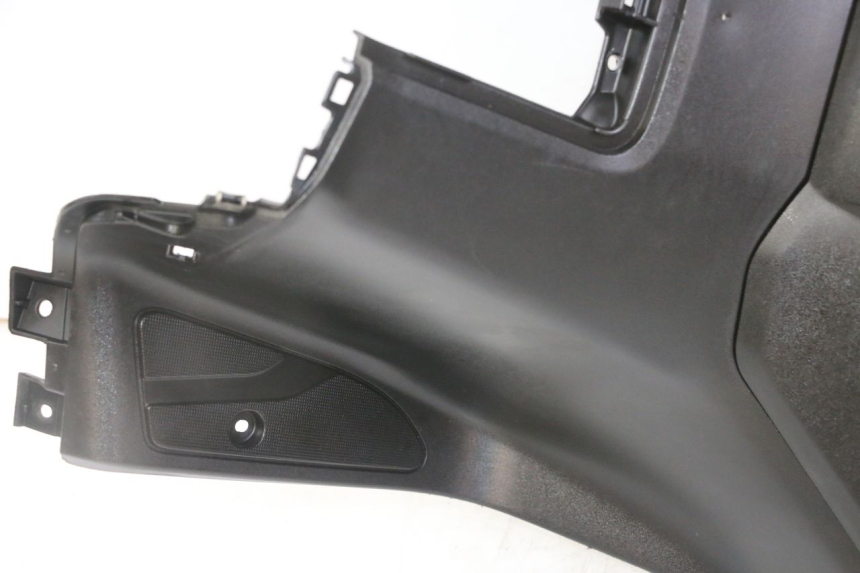 photo de PANEL INTERIOR YAMAHA X-MAX XMAX 125 (2010 - 2013) - Enfoque en la estructura