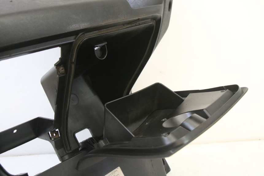 photo de PANEL INTERIOR YAMAHA XMAX X-MAX 125 (2006 - 2009) - Vista general del producto