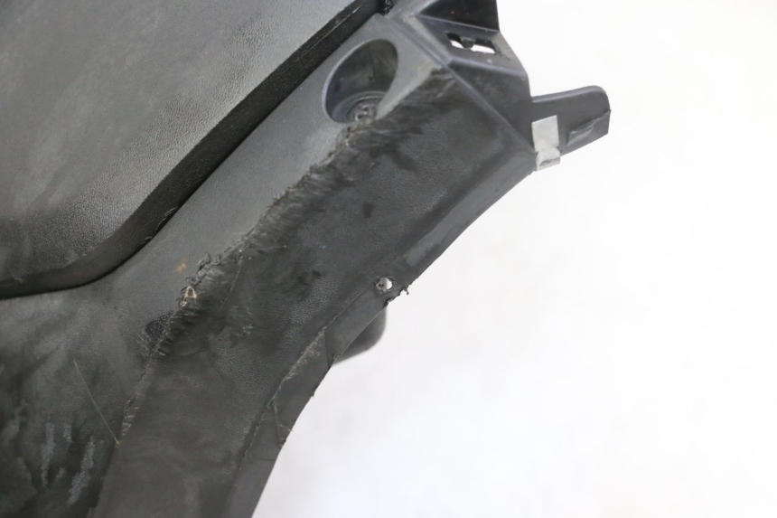 photo de PANEL INTERIOR YAMAHA X-MAX XMAX 125 (2010 - 2013) - Zoom estado de uso