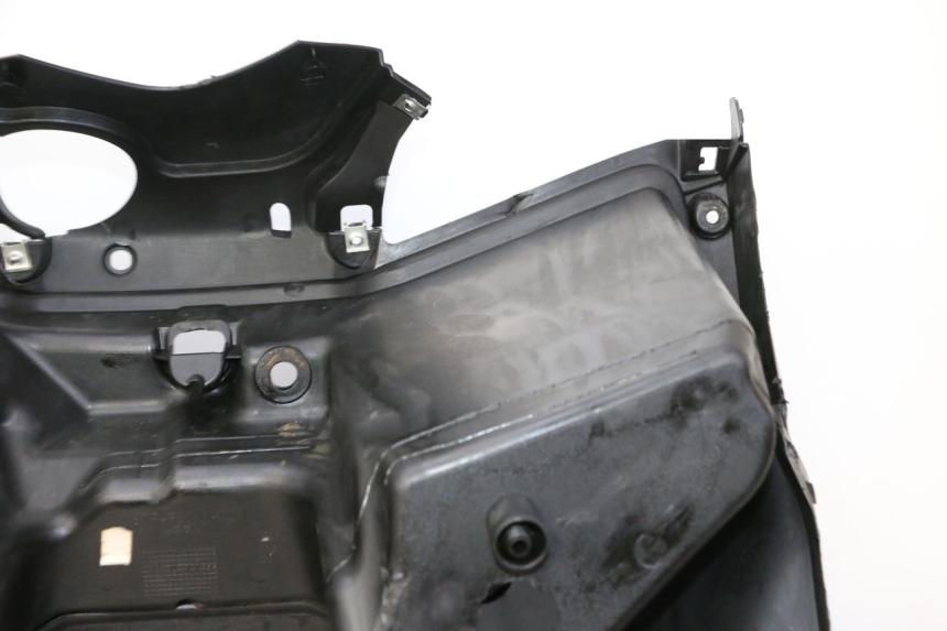 photo de PANEL INTERIOR YAMAHA X-MAX XMAX 125 (2010 - 2013) - Primer plano de alta resolución