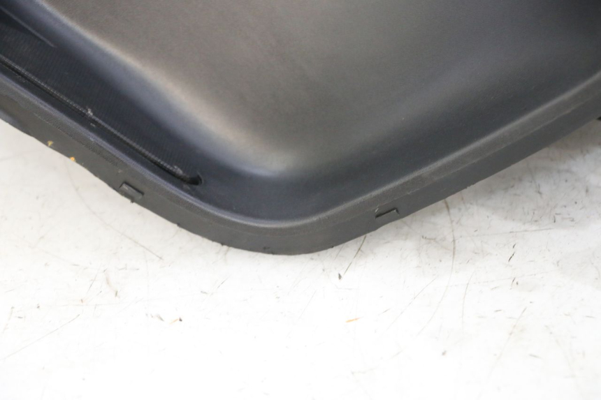 photo de PANEL INTERIOR YAMAHA X-MAX XMAX 125 (2010 - 2013) - Ángulo de visión alternativo