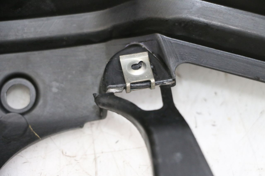 photo de PANEL INTERIOR YAMAHA X-MAX XMAX 125 (2010 - 2013) - Zoom estado de uso