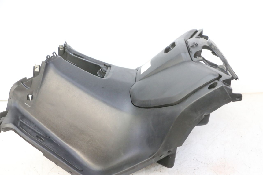 photo de PANEL INTERIOR YAMAHA X-MAX XMAX 125 (2010 - 2013) - Zoom sobre los componentes