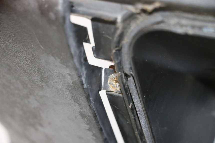 photo de PANEL INTERIOR YAMAHA X-MAX XMAX 250 (2006 - 2009) - Detalle de la pieza