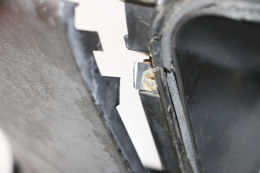 photo de PANEL INTERIOR YAMAHA X-MAX XMAX 250 (2006 - 2009) - Zoom estado de uso