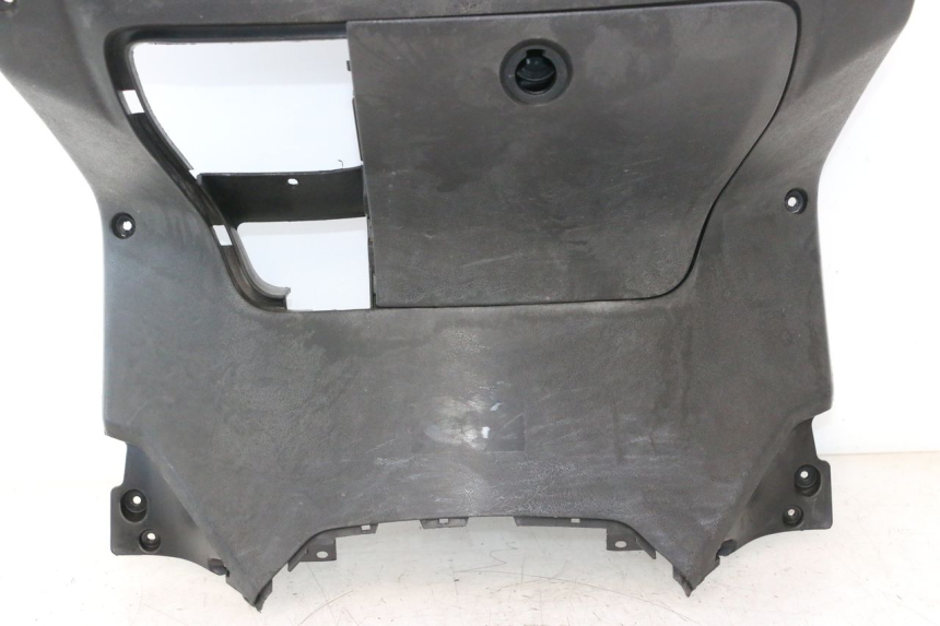 photo de PANEL INTERIOR YAMAHA XMAX X-MAX 125 (2006 - 2009) - Primer plano de alta resolución