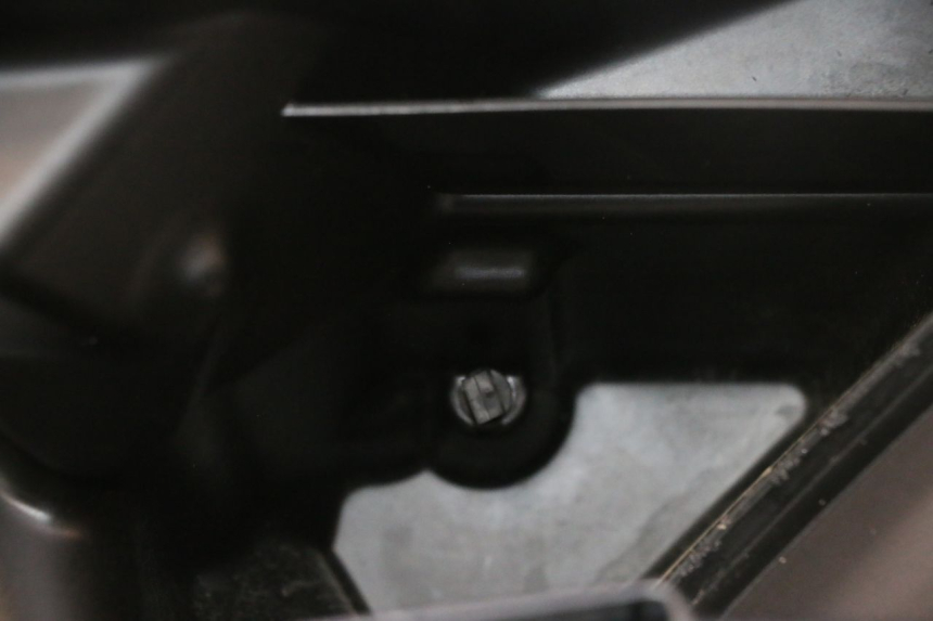 photo de PANEL INTERIOR YAMAHA X-MAX XMAX 125 (2010 - 2013) - Ángulo de visión alternativo