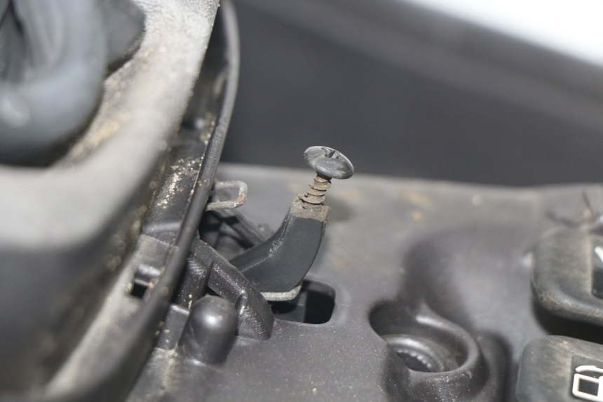 photo de PANEL INTERIOR PIAGGIO X9 EVOLUTION 250 (2003 - 2007) - Zoom estado de uso