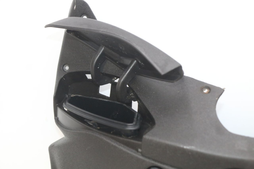 photo de PANEL INTERIOR PIAGGIO X9 EVOLUTION 125 (2003 - 2007) - Primer plano de alta resolución