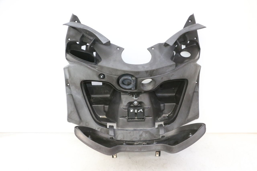photo de PANEL INTERIOR PIAGGIO X9 EVOLUTION 125 (2003 - 2007) - Primer plano técnico