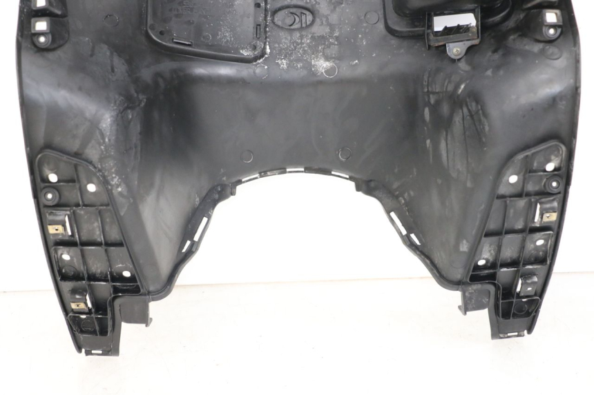 photo de TAPA FRONTAL INTERIOR KYMCO XCITING 250 (2006 - 2009) - Zoom estado de uso