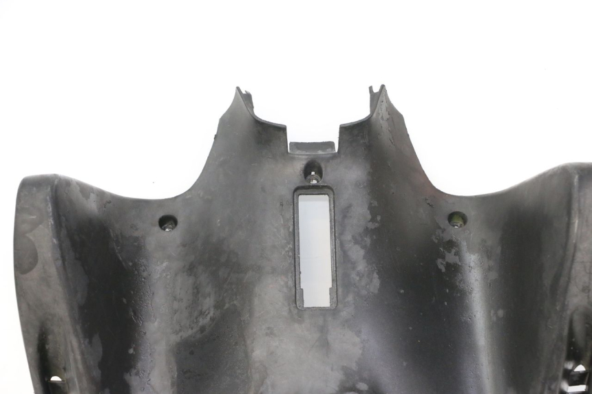 photo de TAPA FRONTAL INTERIOR YAMAHA AEROX 50 (1997 - 2006) - Zoom sobre los componentes