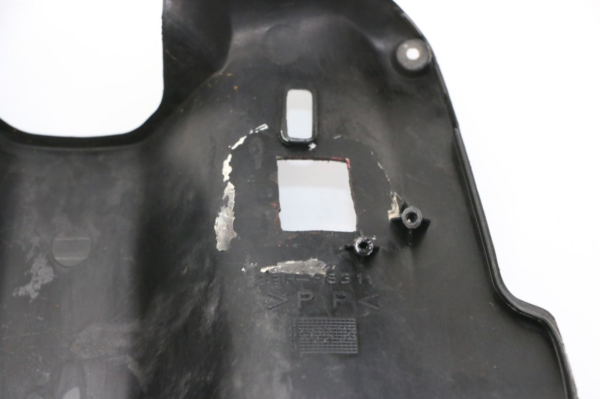 photo de TAPA FRONTAL INTERIOR YAMAHA AEROX 50 (1997 - 2006) - Zoom estado de uso