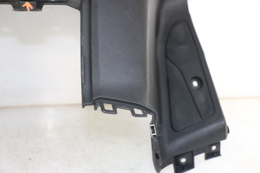 photo de TAPA FRONTAL INTERIOR YAMAHA X-MAX XMAX ABS 250 (2010 - 2014) - Inspección visual detallada