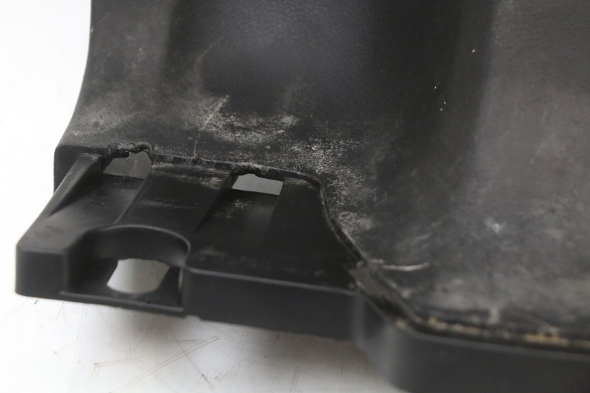 photo de TAPA FRONTAL INTERIOR YAMAHA YE ZEST 50 (1992 - 1998) - Vista general del producto