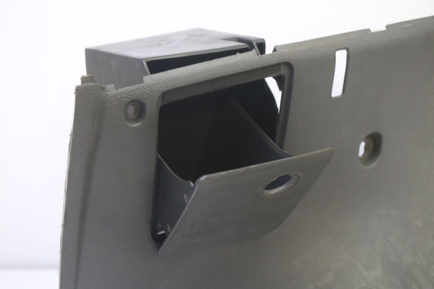 photo de TAPA FRONTAL INTERIOR YAMAHA YP MAJESTY 125 (2002 - 2006) - Zoom estado de uso