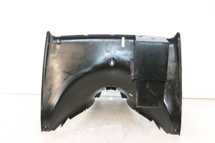 photo de TAPA FRONTAL INTERIOR YAMAHA YP MAJESTY 125 (2002 - 2006) - Zoom estado de uso
