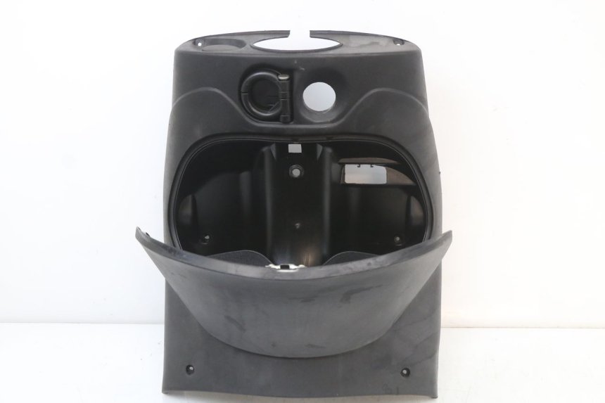 photo de PANEL INTERIOR PIAGGIO ZIP 4T 50 (2018 - 2020) - Primer plano técnico