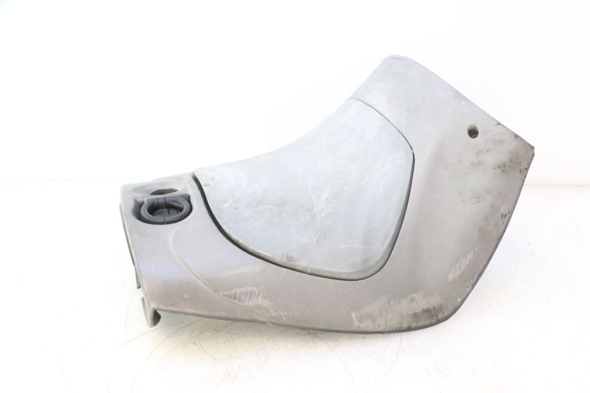 photo de TAPA FRONTAL INTERIOR PIAGGIO ZIP 4T 50 (2006 - 2017) - Marcados y referencias originales