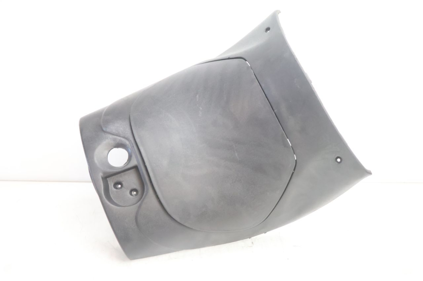 photo de PANEL INTERIOR PIAGGIO ZIP 4T 50 (2018 - 2020) - Detalles de los puntos de fijación