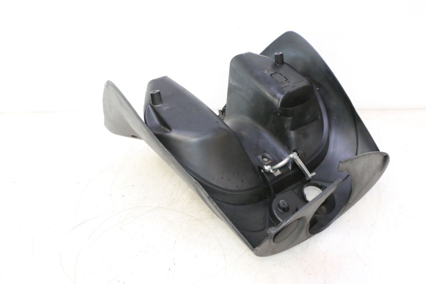 photo de TAPA FRONTAL INTERIOR PIAGGIO ZIP IGET 4T 50 (2021 - 2023) - Zoom estado de uso