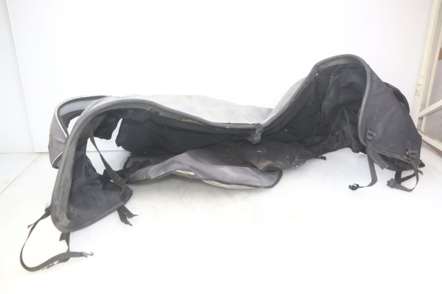 photo de PROTECTOR DE TABLERO SUZUKI BURGMAN 650 (2002 - 2004) - Estado de la superficie y material