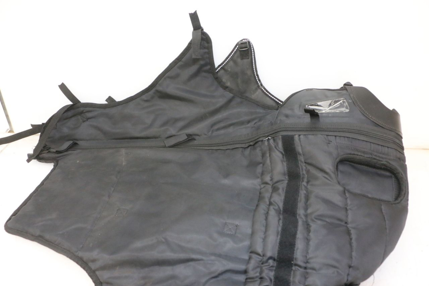 photo de CUBREPIERNAS PIAGGIO MP3 HPE 310 (2024 - 2025) - Vista general del producto