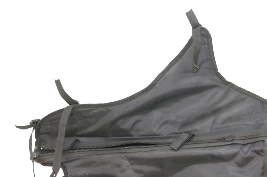 photo de CUBREPIERNAS PIAGGIO MP3 HPE 310 (2024 - 2025) - Recambio usado revisado