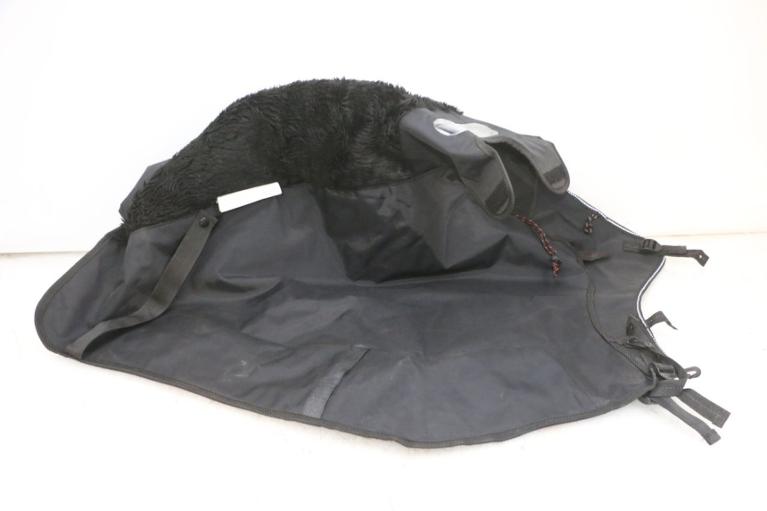 photo de CUBREPIERNAS PIAGGIO MP3 500 (2016 - 2018) - Estado de la superficie y material