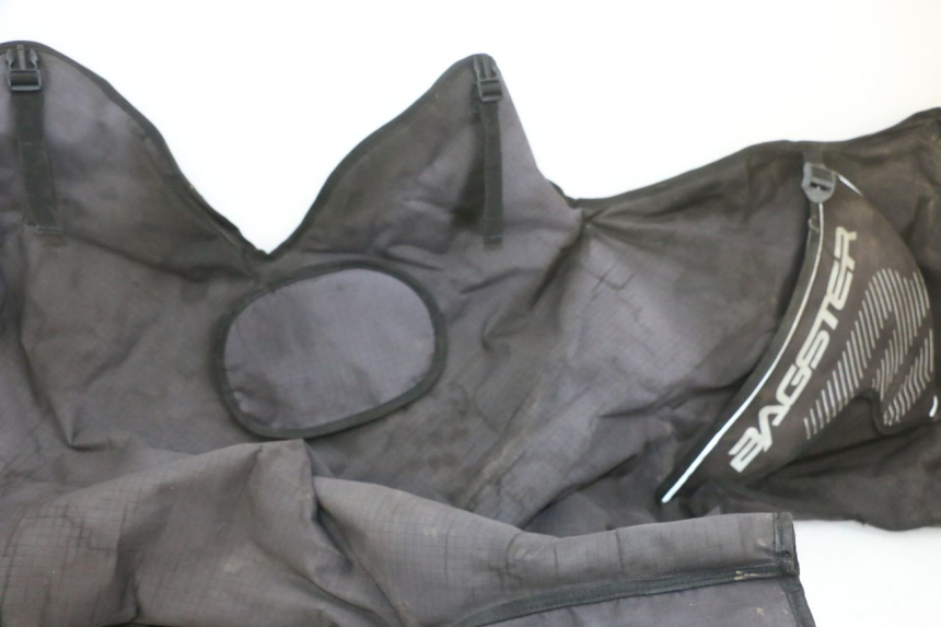 photo de CUBREPIERNAS PIAGGIO XEVO - X EVO 125 (2007 - 2017) - Zoom estado de uso