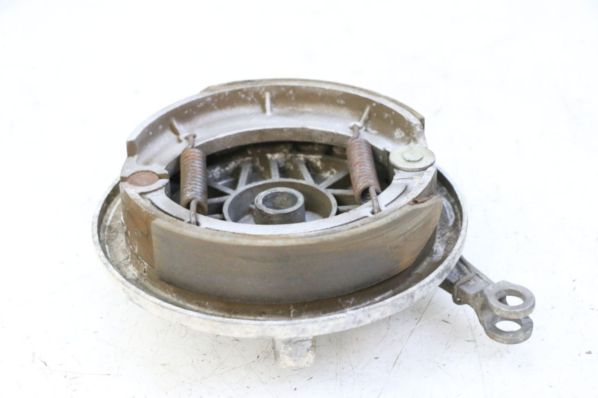 photo de FRENO TAMBOR TRASERO APRILIA CLASSIC 125 (1995 - 2001) - Detalles de los puntos de fijación