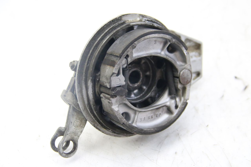 photo de TAMBOR TRASERO HONDA CRF CR-F 100 (2004 - 2013) - Primer plano técnico