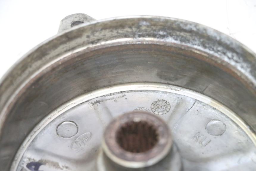 photo de TAMBOR TRASERO HONDA SCV LEAD 100 (2003 - 2007) - Detalles de los puntos de fijación
