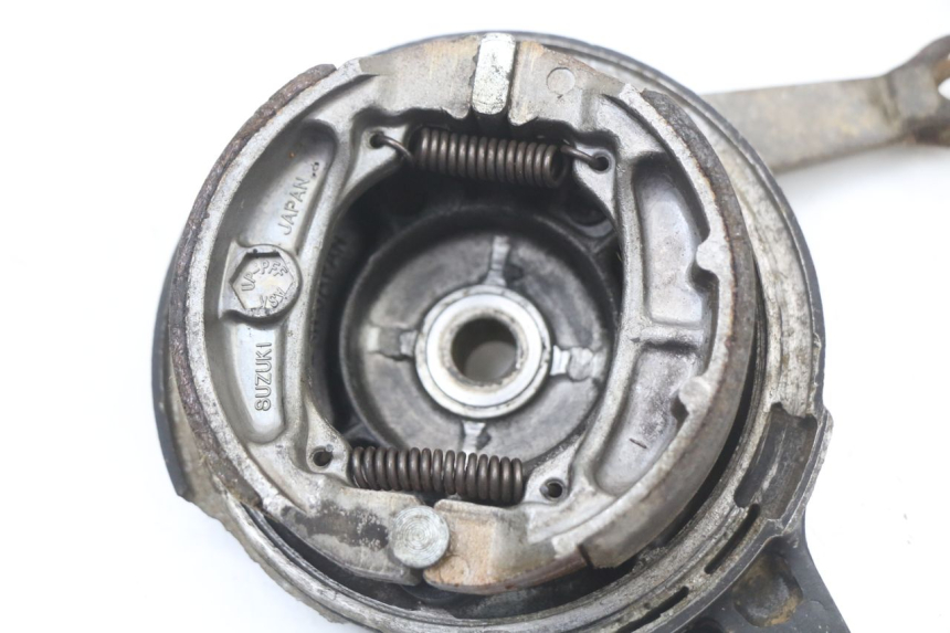 photo de FRENO TAMBOR TRASERO SUZUKI TS X 80 (1984 - 1988) - Primer plano técnico