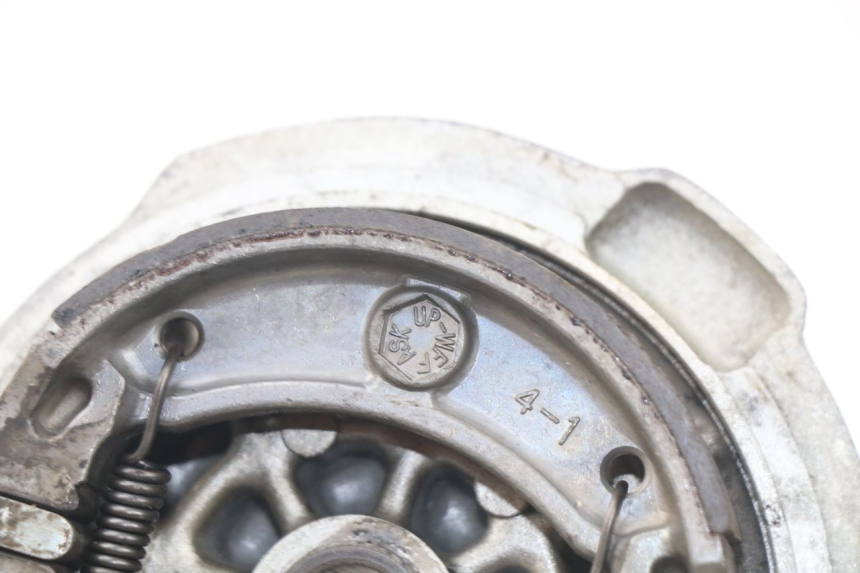 photo de FRENO TAMBOR TRASERO YAMAHA TW 125 (1998 - 2002) - Detalles de los puntos de fijación