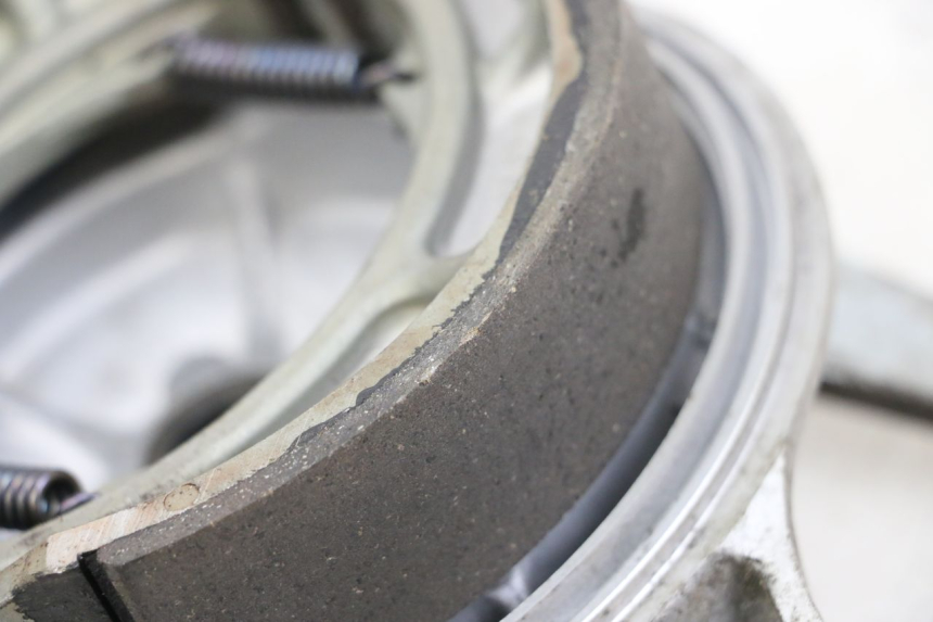 photo de FRENO TAMBOR TRASERO SUZUKI VL INTRUDER 125 (2004 - 2007) - Zoom estado de uso