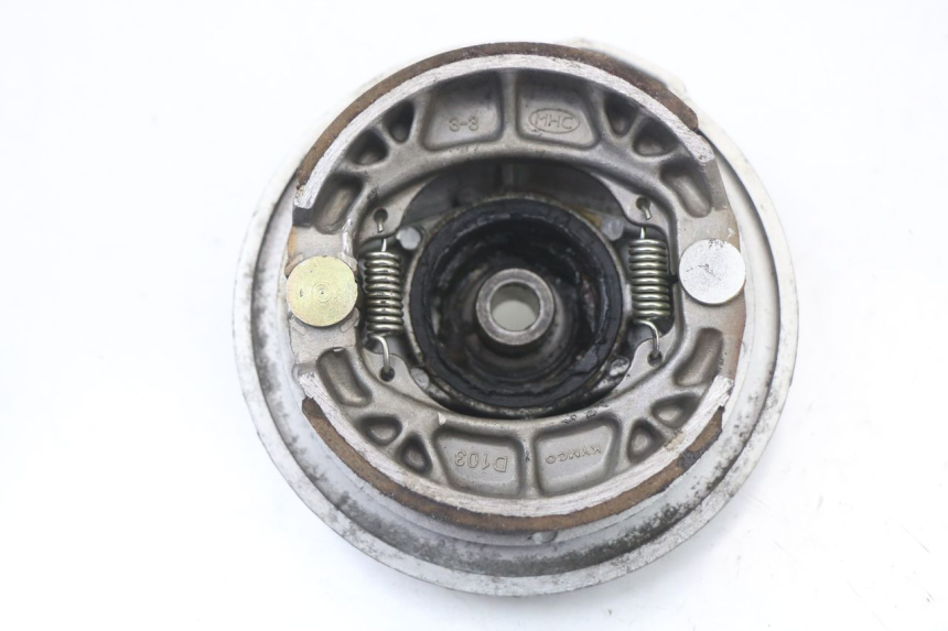 photo de FRENO TAMBOR DELANTERO KYMCO AGILITY PREMIUM 50 (2007 - 2010) - Primer plano técnico